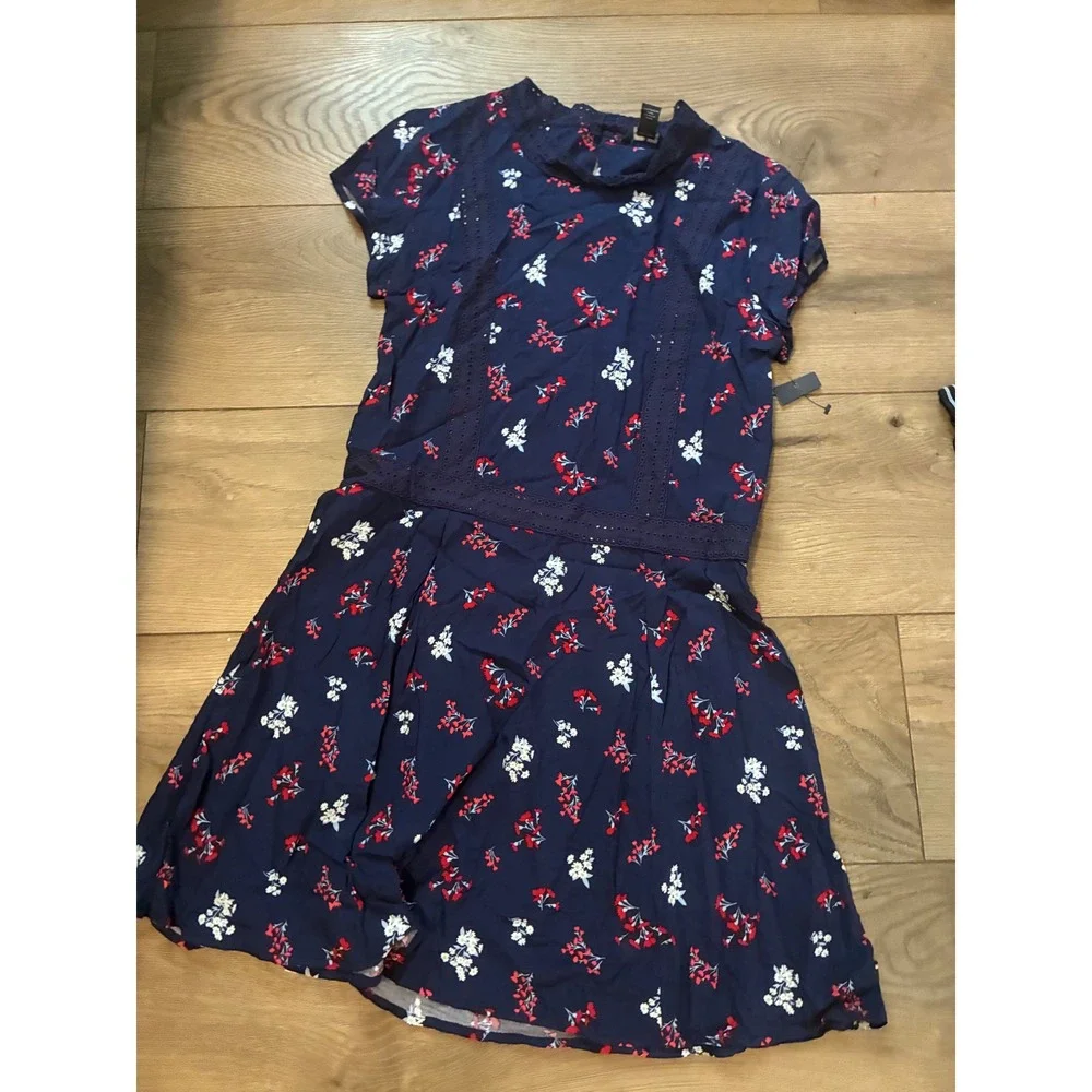 Tommy Hilfiger Floral Dress Kids XL Navy Blue New Eyelet Lace Short Sleeve